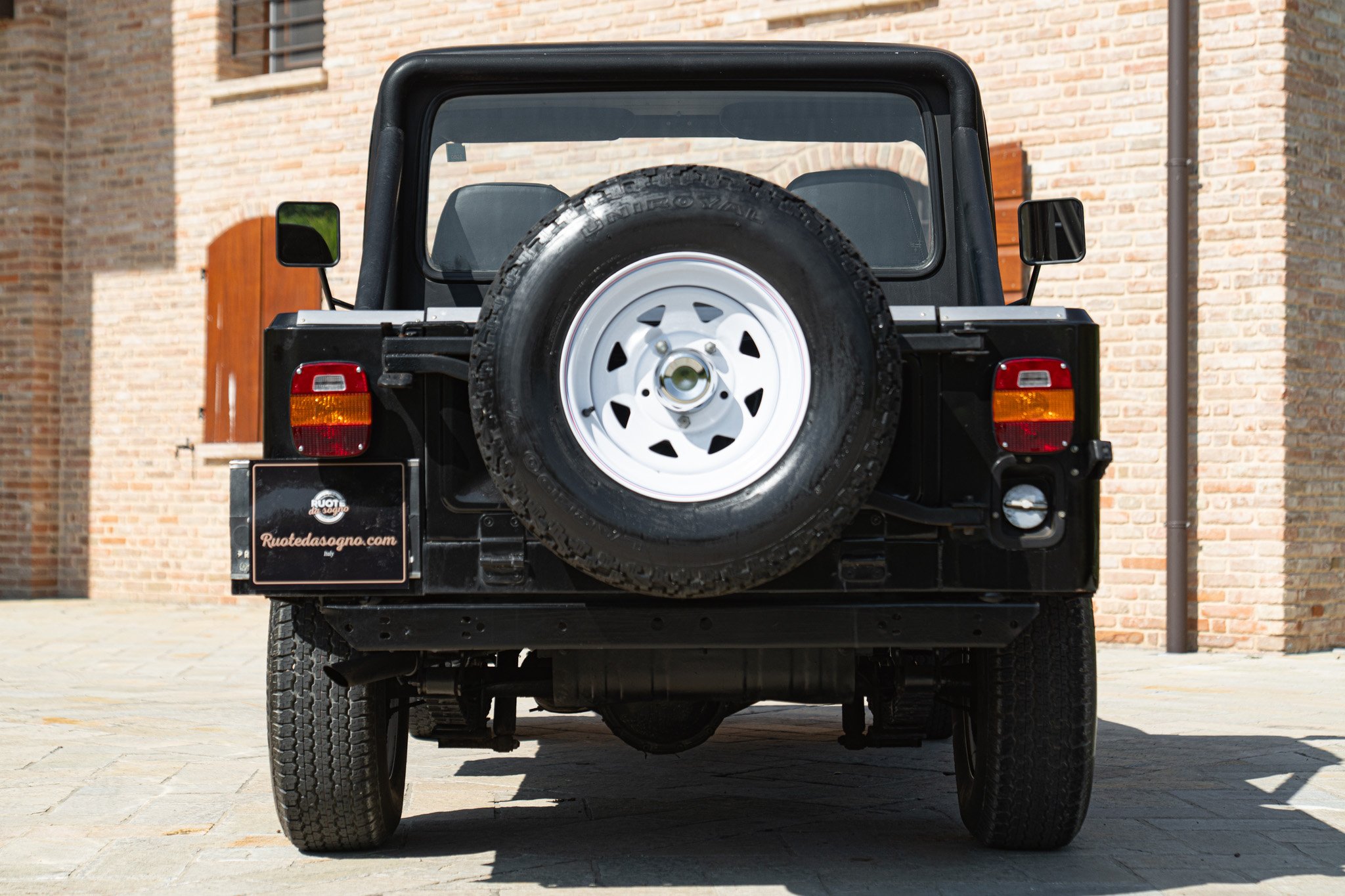 Jeep CJ-8 SCRAMBLER 