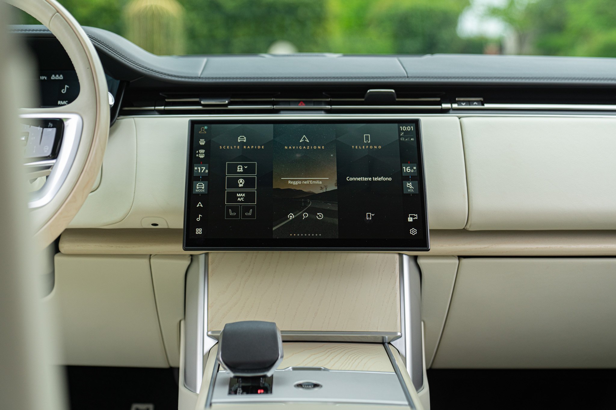 Land Rover RANGE ROVER 4.4 V8 AUTOBIOGRAPHY 