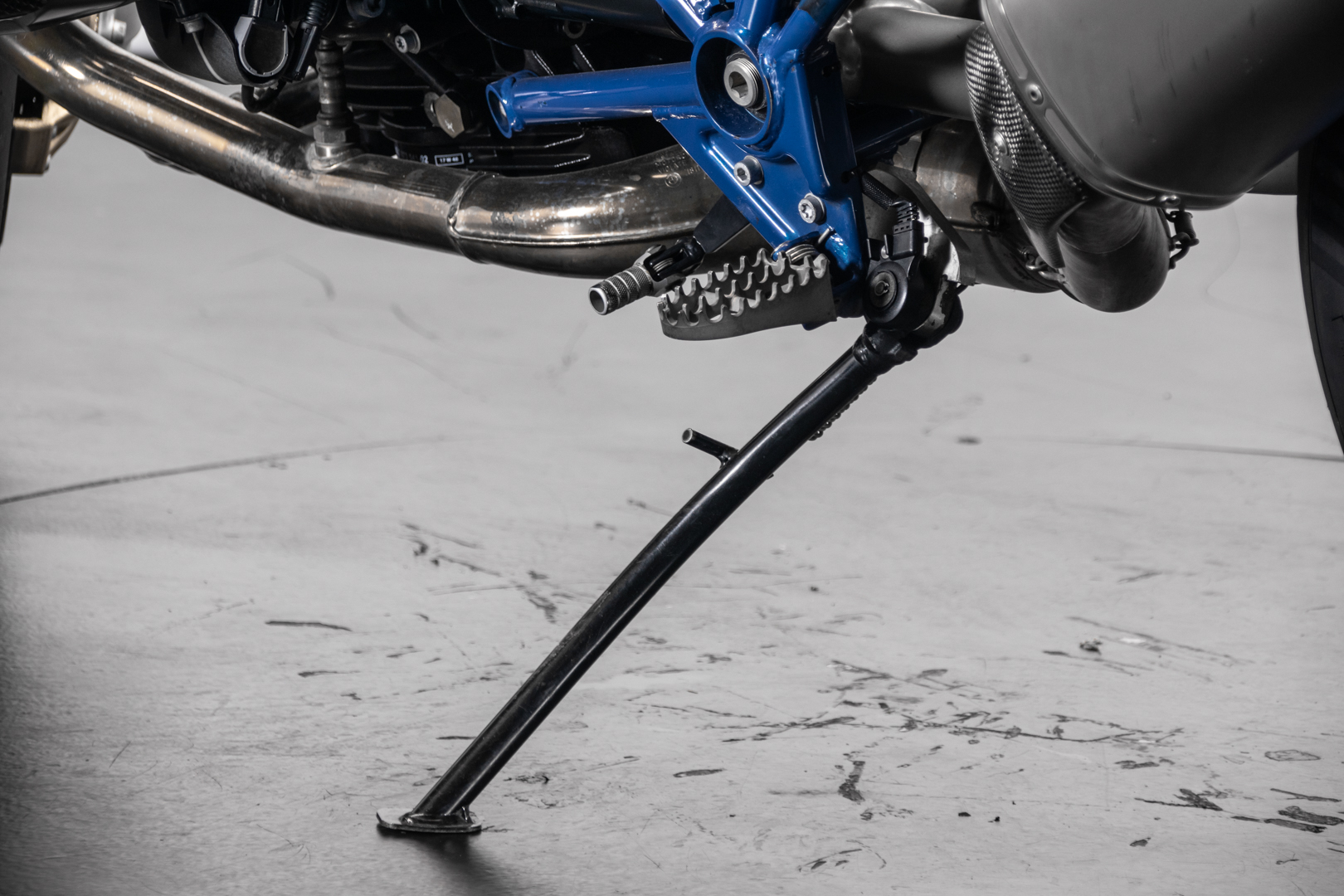 BMW HP2 Megamoto 