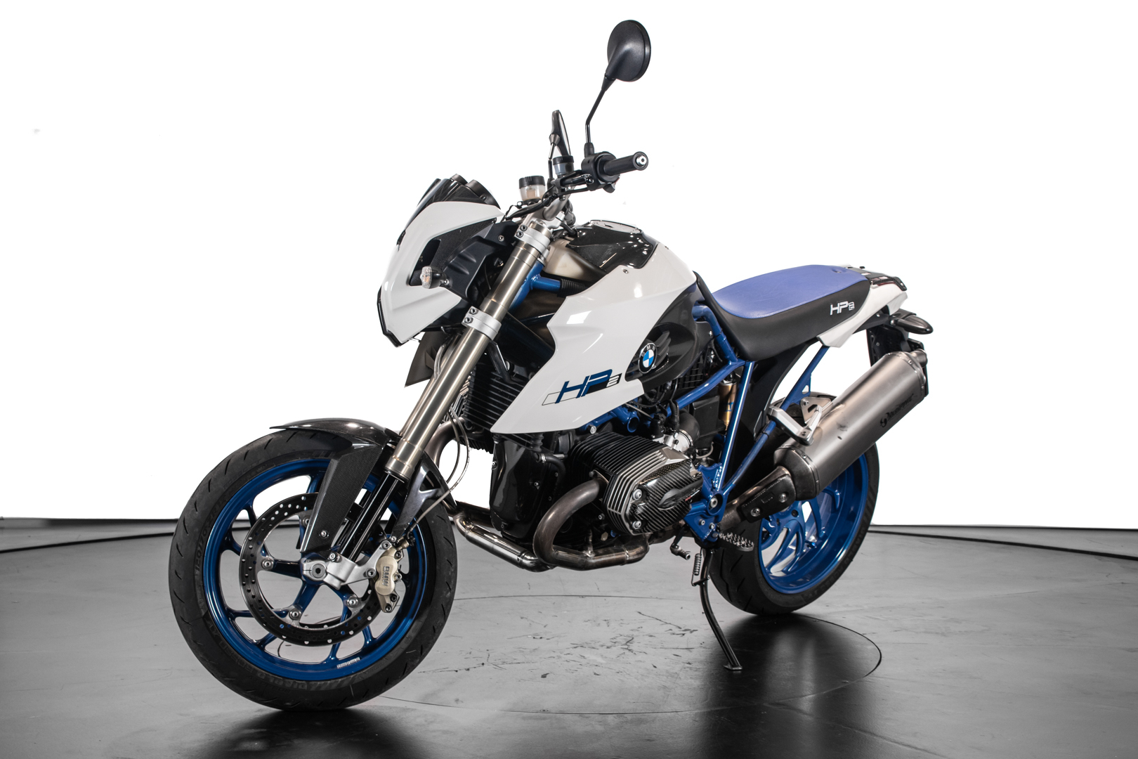 BMW HP2 Megamoto 