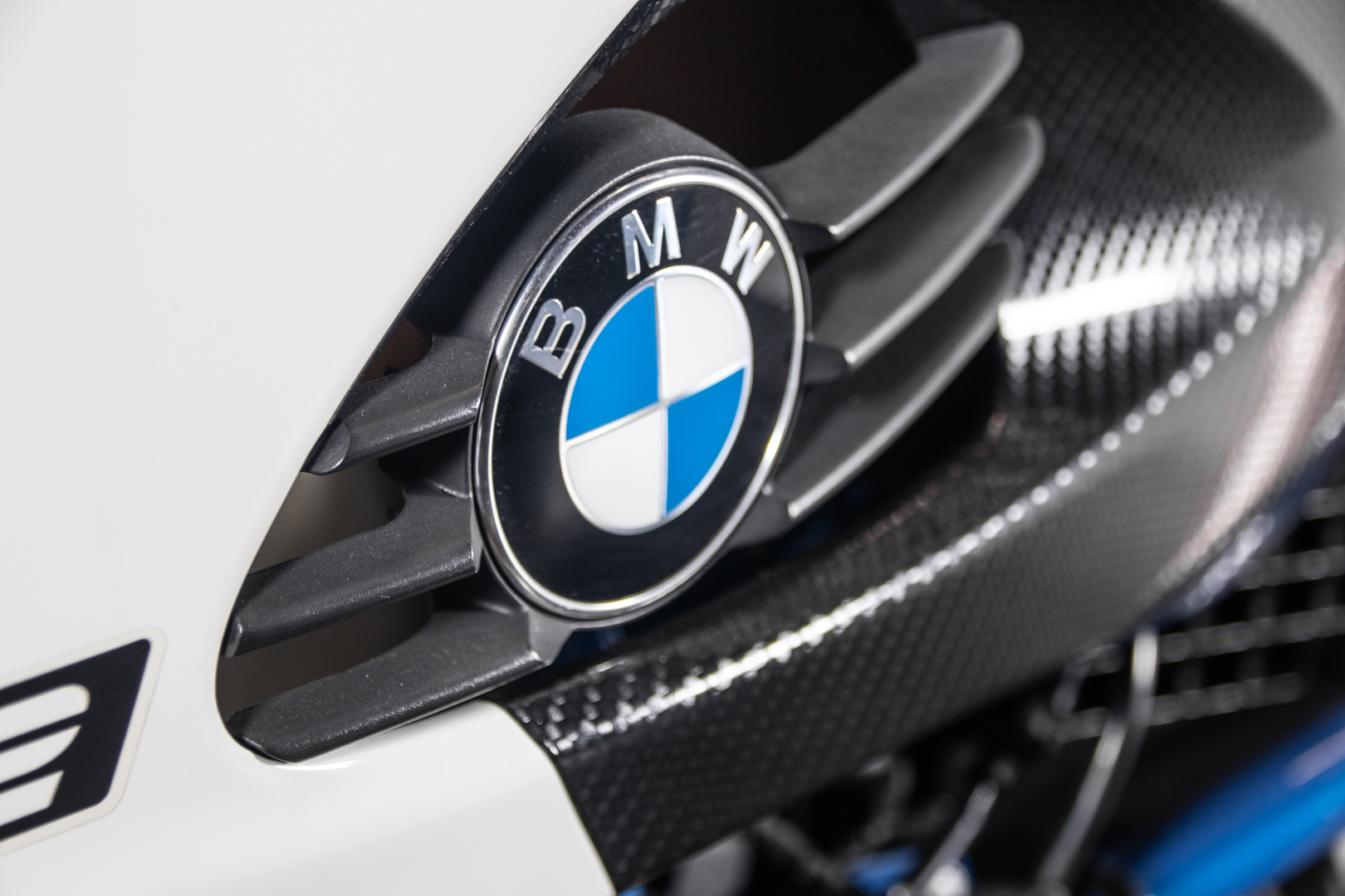 BMW HP2 Megamoto 