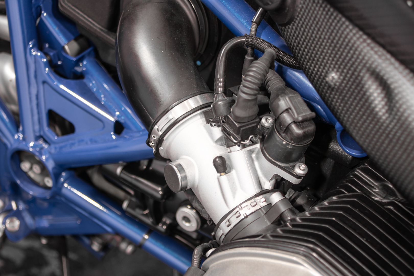BMW HP2 Megamoto 