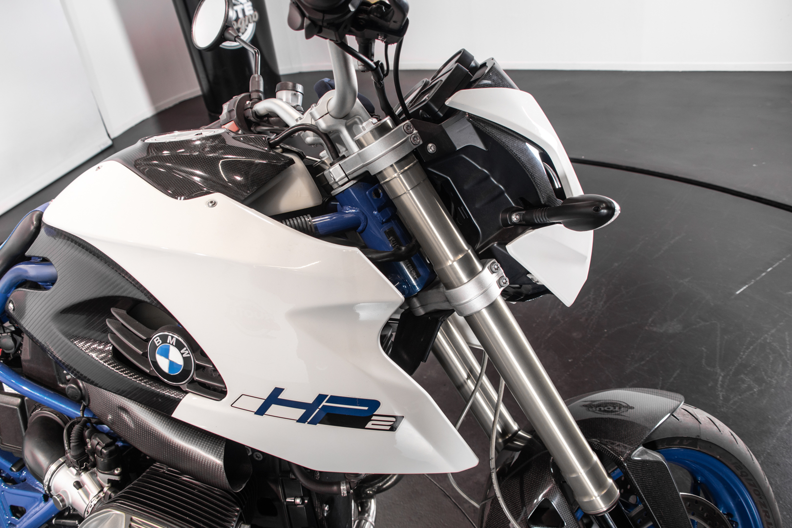 BMW HP2 Megamoto 