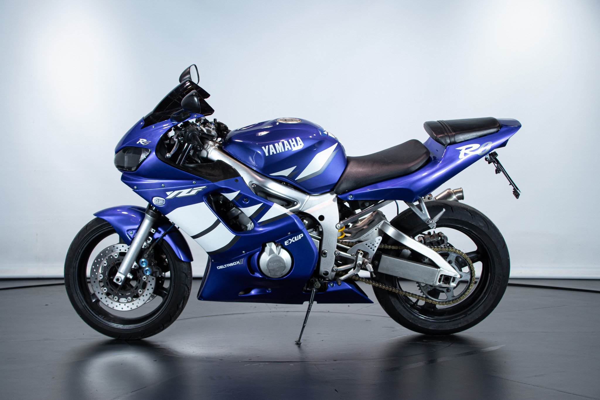 Yamaha R6 