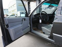 Mercedes Benz  190 E 2.3