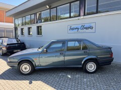 Alfa Romeo 75 2.0 TS