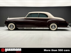 Rolls Royce Phantom V Saloon Coupe, by James Young Matching 