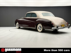 Rolls Royce Phantom V Saloon Coupe, by James Young Matching 