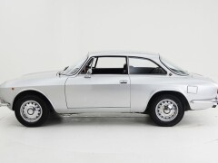 Alfa Romeo GTV 1750 \'71 