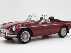 MG B \'74 