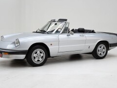 Alfa Romeo 2000 Spider 3 \'84 