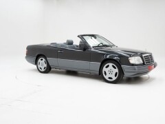 Mercedes Benz 220 E \'94 