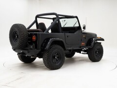 Jeep Wrangler RestoMod \'90 