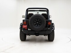 Jeep Wrangler RestoMod \'90 
