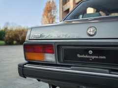 Alfa Romeo ALFETTA INIEZIONE QUADRIFOGLIO ORO 