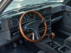 Alfa Romeo 75 2.0 