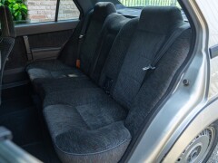 Alfa Romeo 75 2.0 
