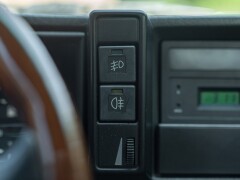 Alfa Romeo 75 2.0 