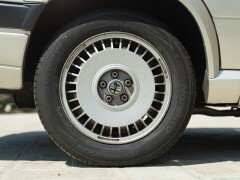 Alfa Romeo 75 2.0 