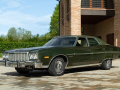 Ford GRAN TORINO 4 DOOR 5.7 V8 BROUGHAM 