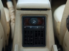 Daimler XJ 40 