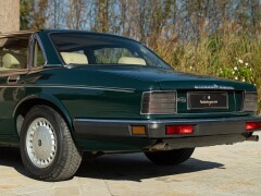 Daimler XJ 40 