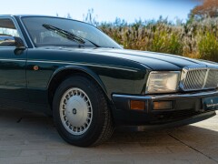 Daimler XJ 40 