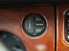 Jaguar XK8 SPIDER 