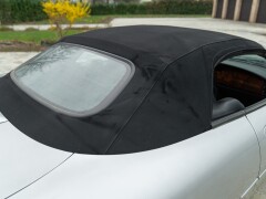 Jaguar XK8 SPIDER 
