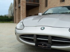 Jaguar XK8 SPIDER 