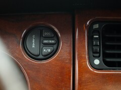 Jaguar XK8 SPIDER 