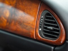 Jaguar XK8 SPIDER 