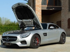Mercedes Benz AMG GT S 