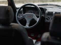 Peugeot 205 GTI 1.9 