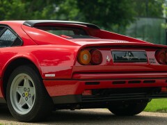 Ferrari 208 GTB TURBO 