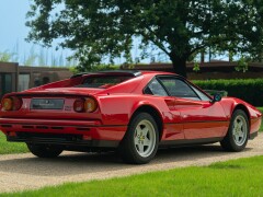 Ferrari 208 GTB TURBO 