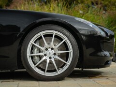 Mercedes Benz SLS AMG Roadster 