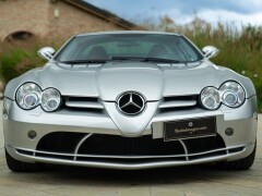 Mercedes Benz SLR MCLAREN 