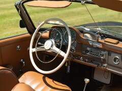 Mercedes Benz 190 SL 