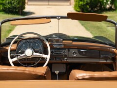 Mercedes Benz 190 SL 