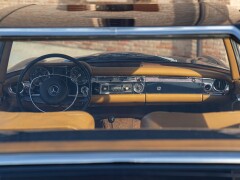 Mercedes Benz 280 SL 