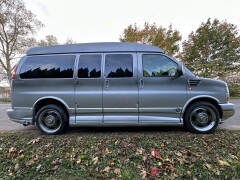 GMC  GMC Savana \'10